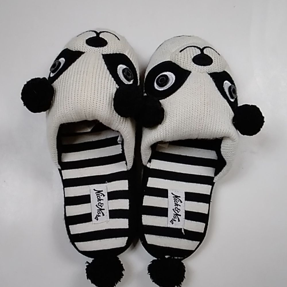 Nick & Nora Women Panda 🐼 Slippers Size 5/7